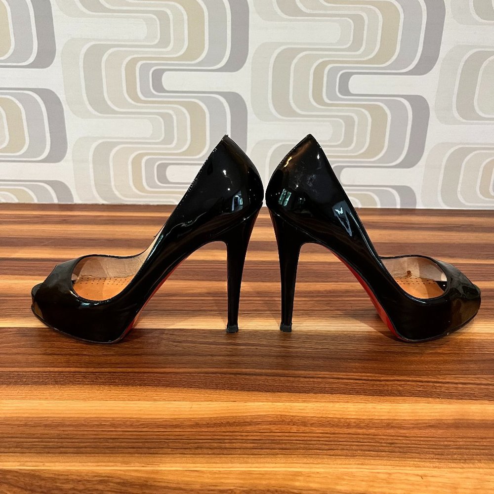 Christian Louboutin Very Prive Black Patent size 36.5